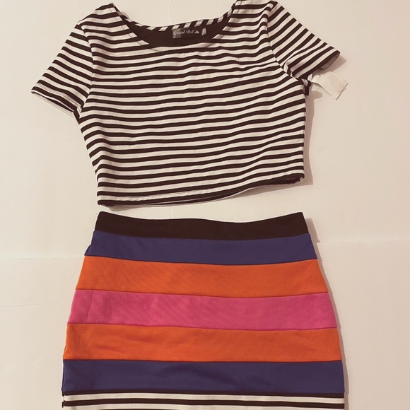 Two piece skirt set - Picture 1 of 2